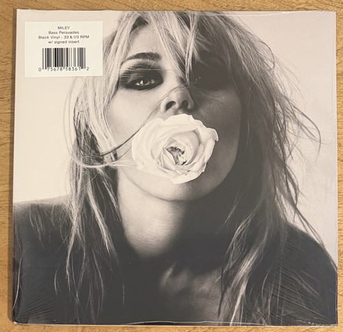Miley cyrus bass - miley, persuades